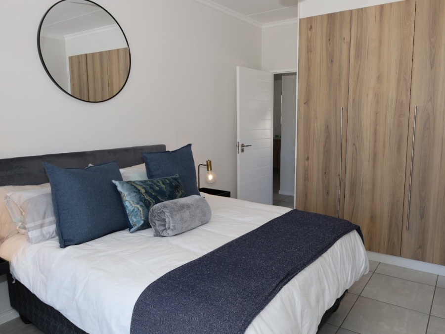 2 Bedroom Property for Sale in De Zicht Estate Western Cape